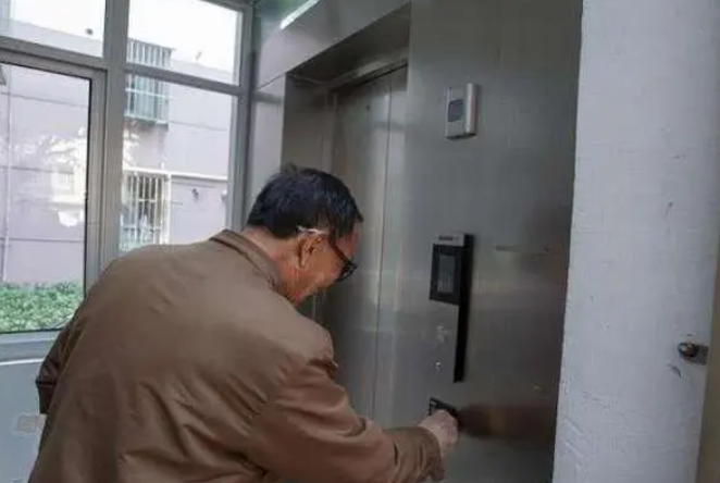 老房子加裝電梯